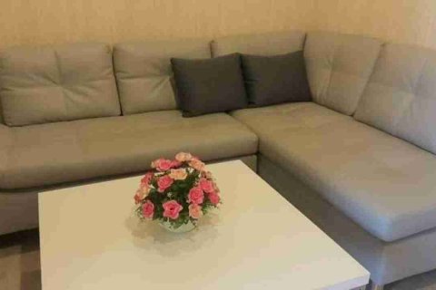 Condominio de 1 dormitorio en Thonburi, Bangkok, Tailandia № 183576 - foto 4