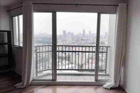 Condominio de 2 dormitorios en Thonburi, Bangkok, Tailandia № 183578 - foto 4