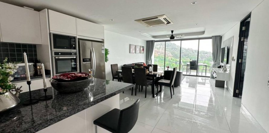 Ático de 3 dormitorios en Kathu, Tailandia № 134603