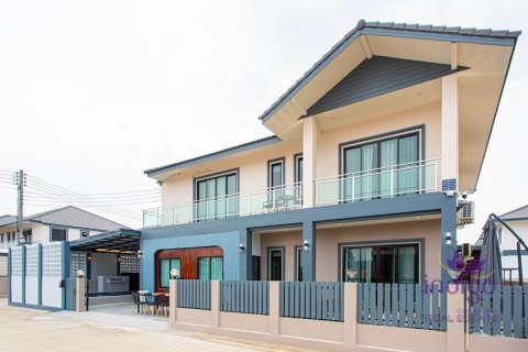 House in San Sai, Thailand 5 bedrooms № 200326 - photo 2