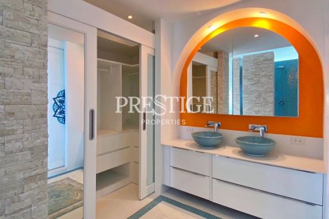 Condo à Pattaya, Thaïlande, 2 chambres № 198734 - photo 20