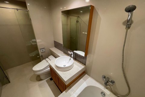 Condominio de 2 dormitorios en Watthana, Bangkok, Tailandia № 68325 - foto 13