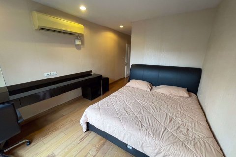 Condominio de 2 dormitorios en Watthana, Bangkok, Tailandia № 68325 - foto 6