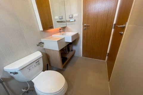 Condominio de 1 dormitorio en Khlong Toei, Bangkok, Tailandia № 68324 - foto 11