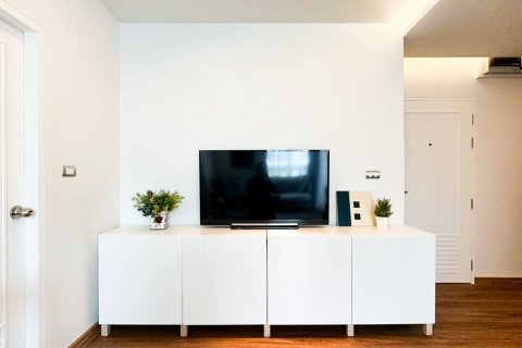 Estudio en el condominio en Khlong Toei, Bangkok, Tailandia № 160882 - foto 4