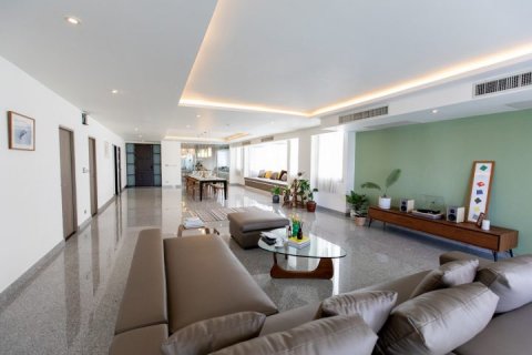 Condominio de 2 dormitorios en Bangkok, Tailandia № 143228