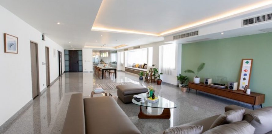 Condominio de 2 dormitorios en Bangkok, Tailandia № 143228