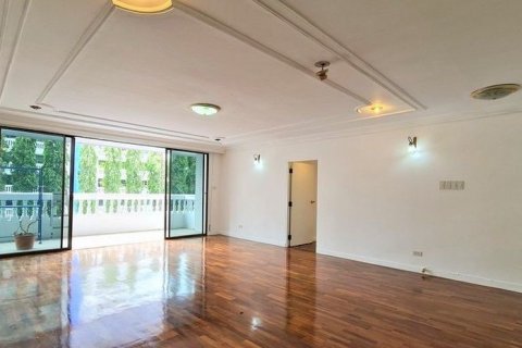 Condo à Phra Khanong, Bangkok, Thaïlande, 1 chambre  № 143229