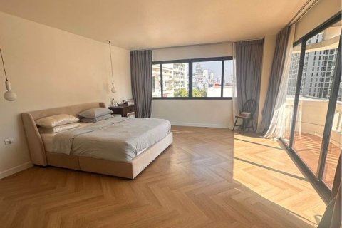 Condominio de 3 dormitorios en Bangkok, Tailandia № 143224 - foto 8