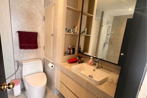 Condominio de 3 dormitorios en Bangkok, Tailandia № 143224 - foto 16