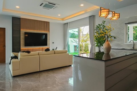 Chalet de 3 dormitorios en Hua Hin, Tailandia № 169836 - foto 23