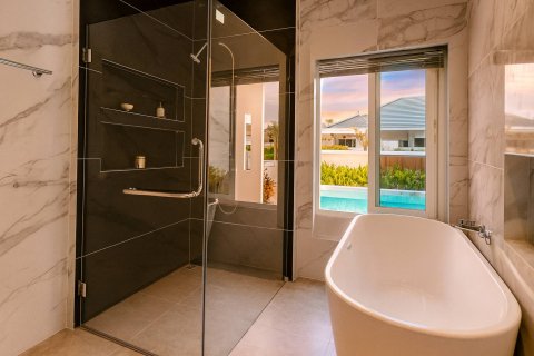 Chalet de 3 dormitorios en Hua Hin, Tailandia № 169836 - foto 26