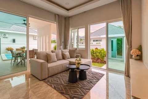 Chalet de 3 dormitorios en Hua Hin, Tailandia № 169836 - foto 12