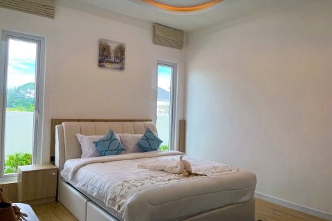 Chalet de 3 dormitorios en Hua Hin, Tailandia № 169832 - foto 4