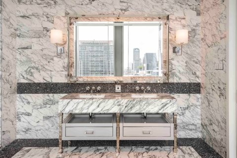 Condominio de 3 dormitorios en Bangkok, Tailandia № 180864 - foto 6