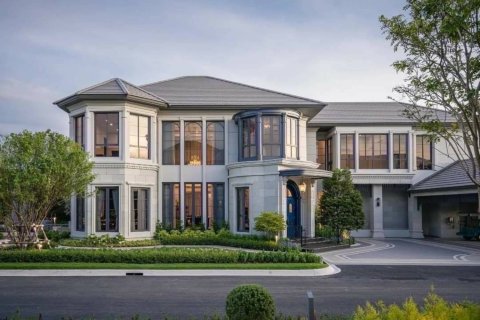 House in Bangkok, Thailand 5 bedrooms № 180868
