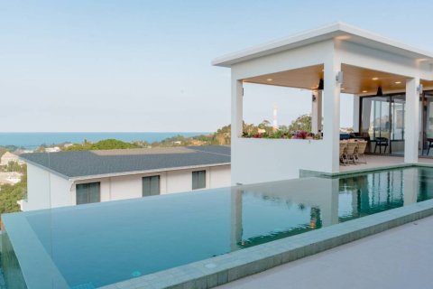 Chalet de 4 dormitorios en Surat Thani, Tailandia № 176794 - foto 4