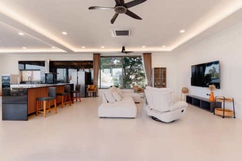 Chalet de 4 dormitorios en Surat Thani, Tailandia № 176794 - foto 7