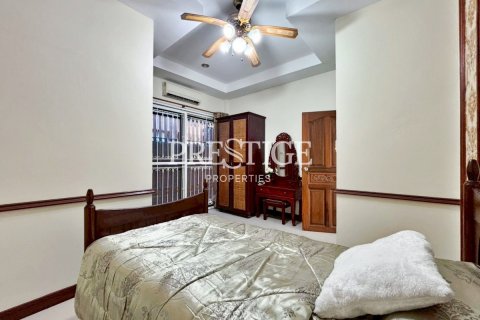 Casa de 3 dormitorios en Pattaya, Tailandia № 202054 - foto 17