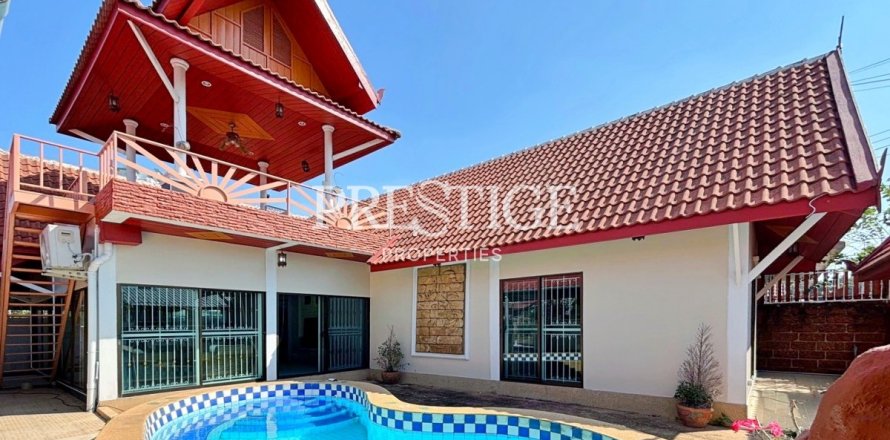 Casa de 3 dormitorios en Pattaya, Tailandia № 202054