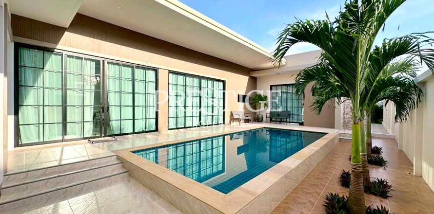 Casa de 3 dormitorios en Pattaya, Tailandia № 202055