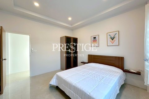 Casa de 3 dormitorios en Pattaya, Tailandia № 202055 - foto 14