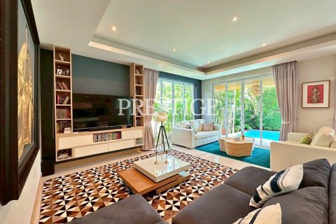 Casa de 4 dormitorios en Pattaya, Tailandia № 202053 - foto 7