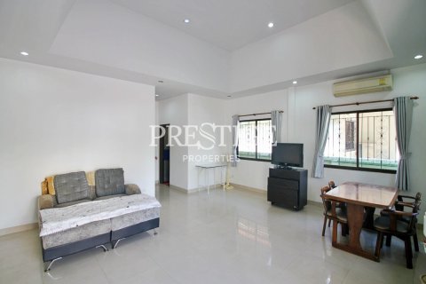Casa de 2 dormitorios en Pattaya, Tailandia № 202057 - foto 2