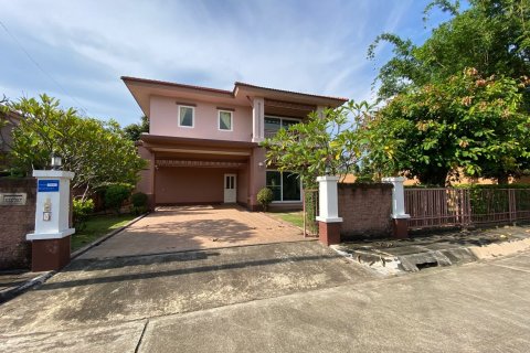 Casa de 3 dormitorios en Chiang Mai, Tailandia № 167136