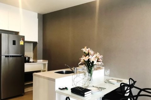 Eigentumswohnung in Bangkok, Thailand, 1 Schlafzimmer  № 66862 - Foto 6