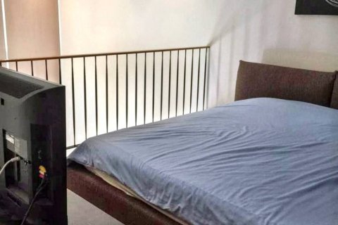 Condominio de 1 dormitorio en Khlong Toei, Bangkok, Tailandia № 146929 - foto 4