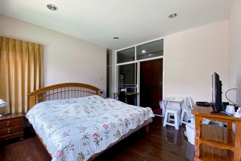 Chalet de 3 dormitorios en Hua Hin, Tailandia № 168574 - foto 23
