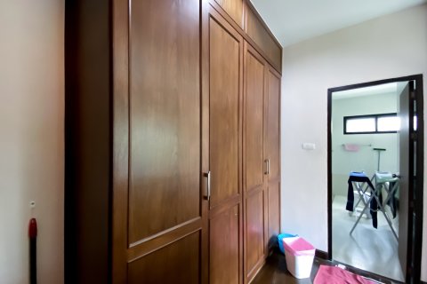 Chalet de 3 dormitorios en Hua Hin, Tailandia № 168574 - foto 25