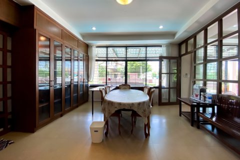 Chalet de 3 dormitorios en Hua Hin, Tailandia № 168574 - foto 20