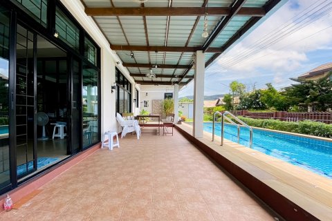 Chalet de 3 dormitorios en Hua Hin, Tailandia № 168574 - foto 4