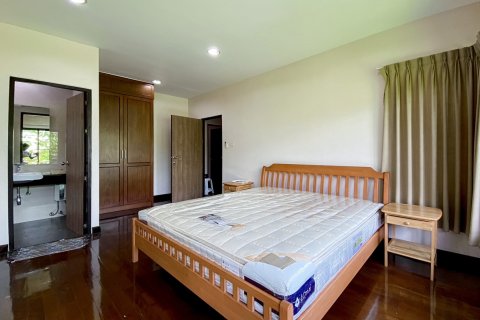 Chalet de 3 dormitorios en Hua Hin, Tailandia № 168574 - foto 29