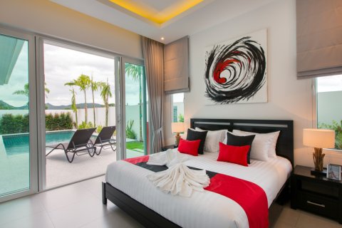 Chalet de 3 dormitorios en Hua Hin, Tailandia № 168571 - foto 19