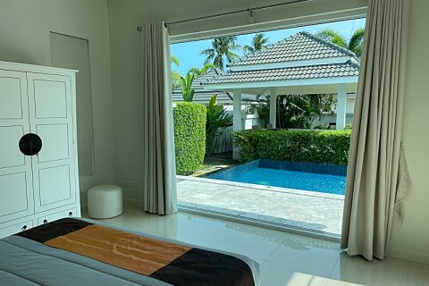Chalet de 4 dormitorios en Sam Roi Yot, Tailandia № 168569 - foto 18