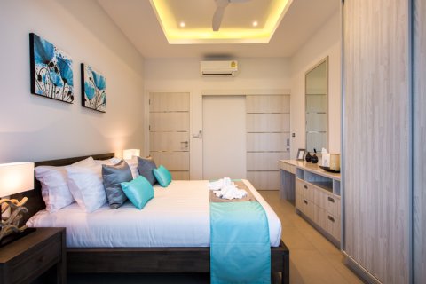 Chalet de 3 dormitorios en Hua Hin, Tailandia № 168572 - foto 29