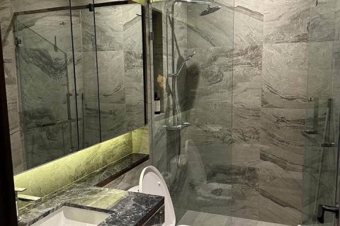 Condominio de 3 dormitorios en Bangkok, Tailandia № 142983 - foto 14