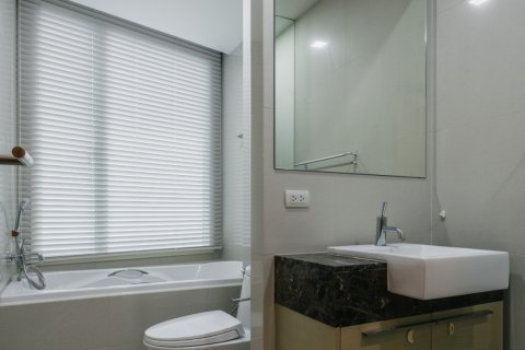 Condominio de 2 dormitorios en Bangkok, Tailandia № 142986 - foto 10
