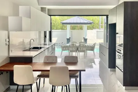 Haus in Phuket, Thailand 4 Schlafzimmer № 157395 - Foto 8