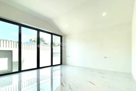 Haus in Phuket, Thailand 4 Schlafzimmer № 157395 - Foto 10