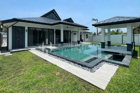 Casa de 4 dormitorios en Phuket, Tailandia № 157395