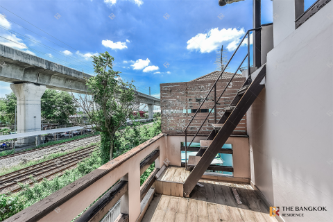 Casa de 4 dormitorios en Bangkok, Tailandia № 189457 - foto 8