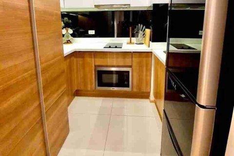 Condominio de 1 dormitorio en Thonburi, Bangkok, Tailandia № 183473 - foto 12