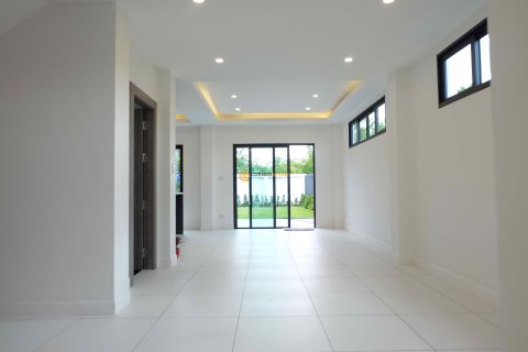 Studio in Bang Lamung, Thailand № 154571 - Foto 12