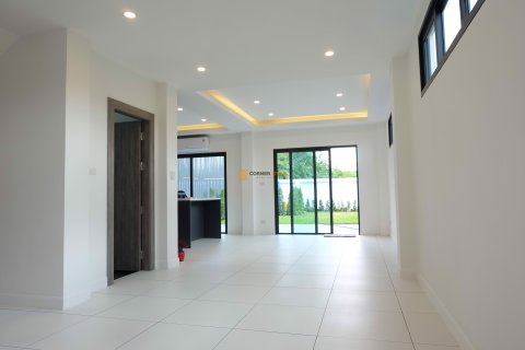 Studio in Bang Lamung, Thailand № 154571 - Foto 11