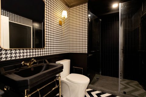 Condominio de 4 dormitorios en Bangkok, Tailandia № 180550 - foto 22