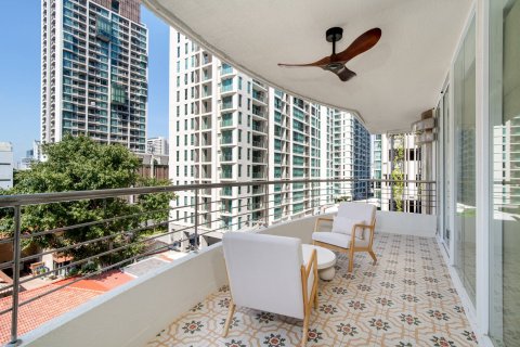 Condominio de 4 dormitorios en Bangkok, Tailandia № 180550 - foto 19